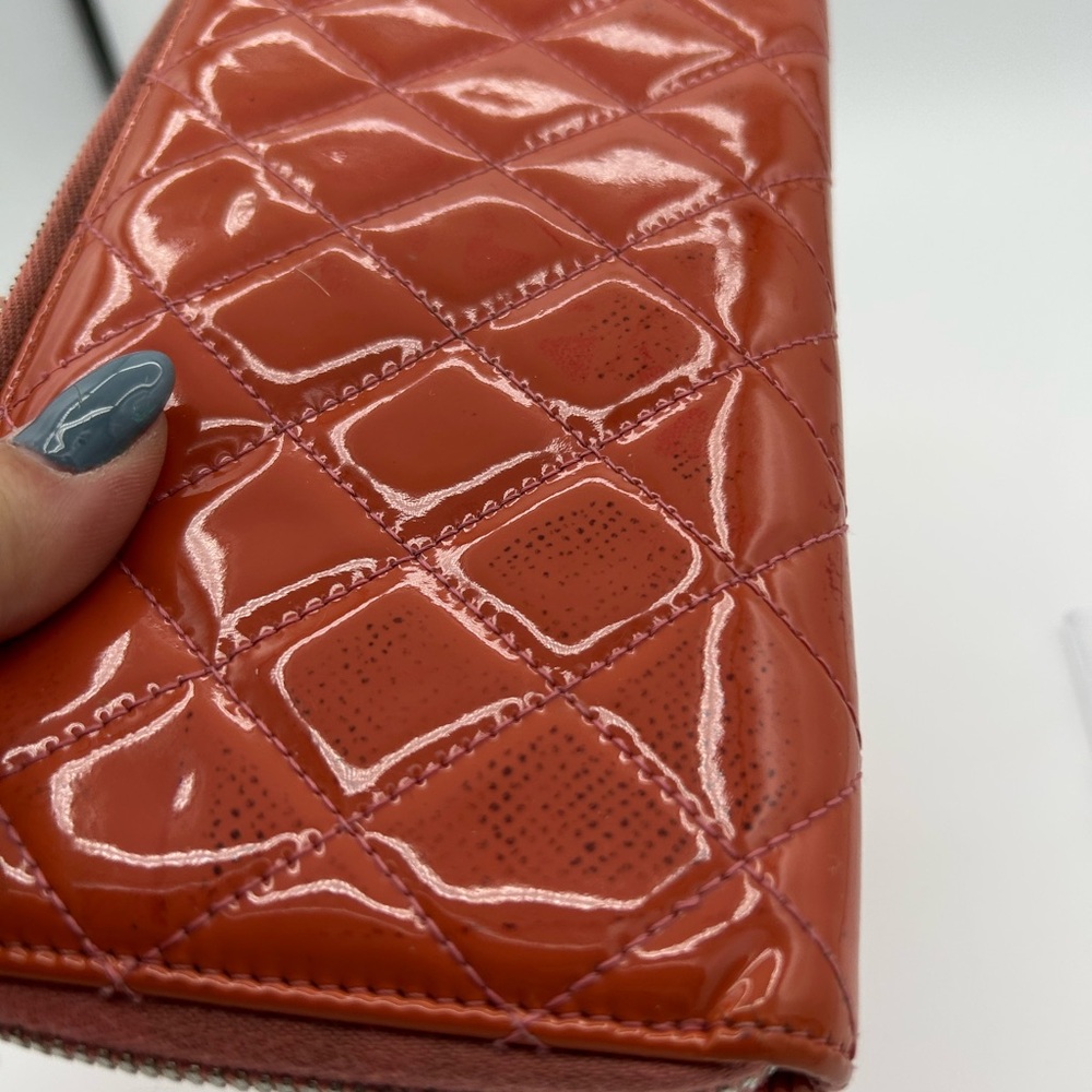 Chanel Quilted Patent Leather Wallet – Coral Red – CC Zip Wallet - Picture 5 of 9